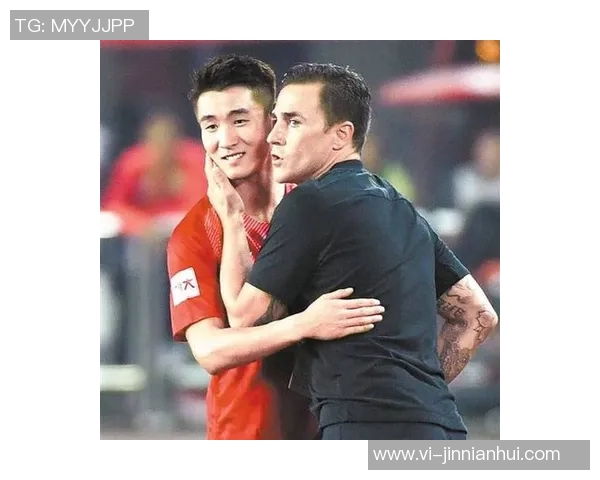 卡纳瓦罗谈中国球员留洋意愿称在国内当明星生活十分美好