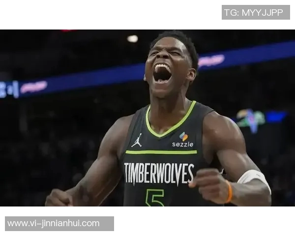 兰德尔赞麦丹在联防中表现突出防守范围广泛堪称优秀护筐者